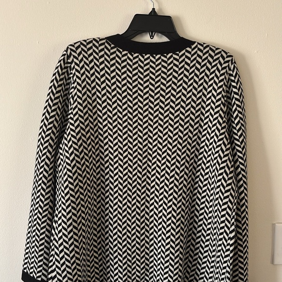 Talbots Plus Black and White Button Sweater - Picture 5 of 7